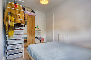 Bedroom- click for photo gallery